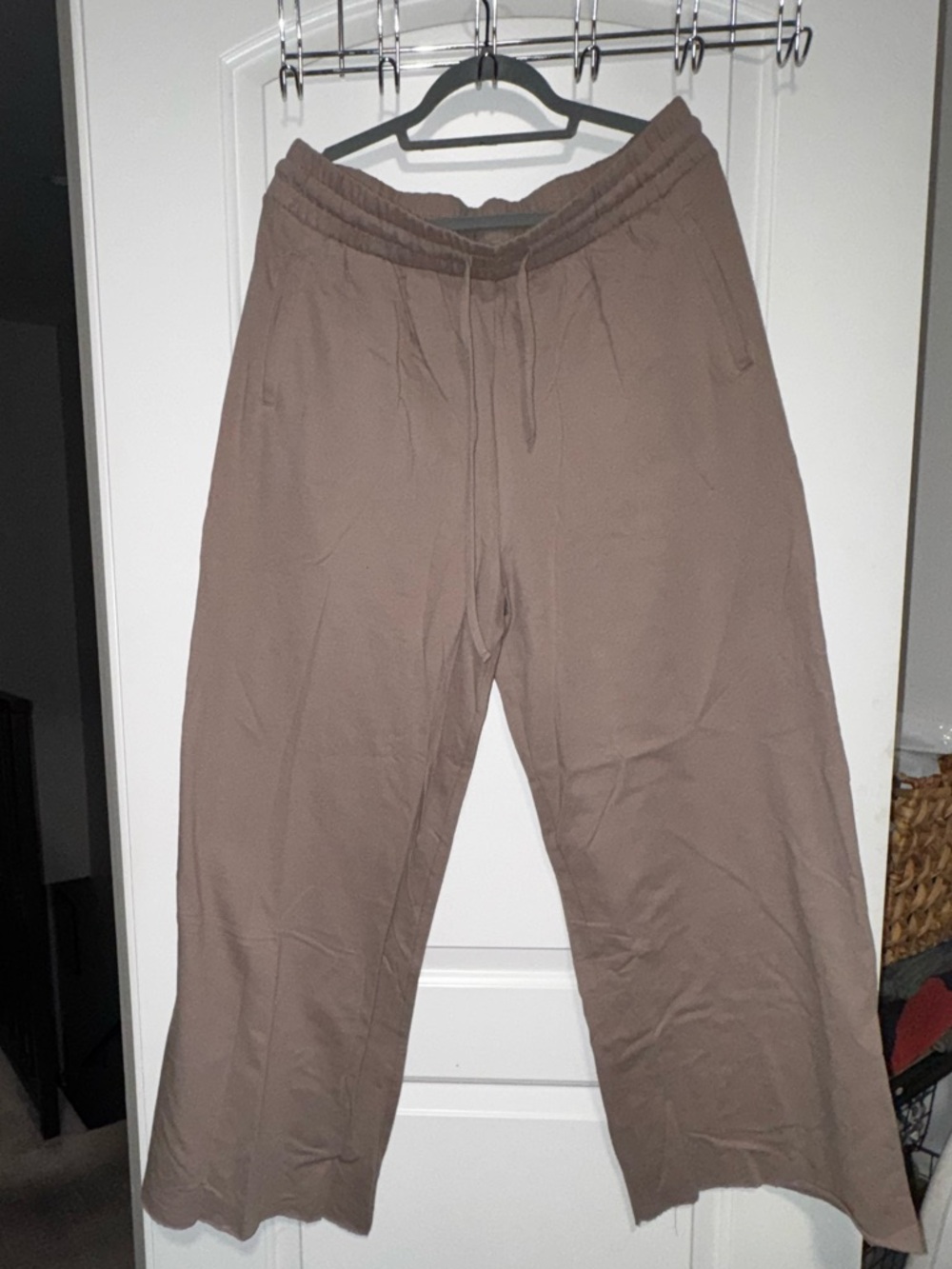 NWOT Zenana Outfitters Drawstring Waist Pants - BEIGE